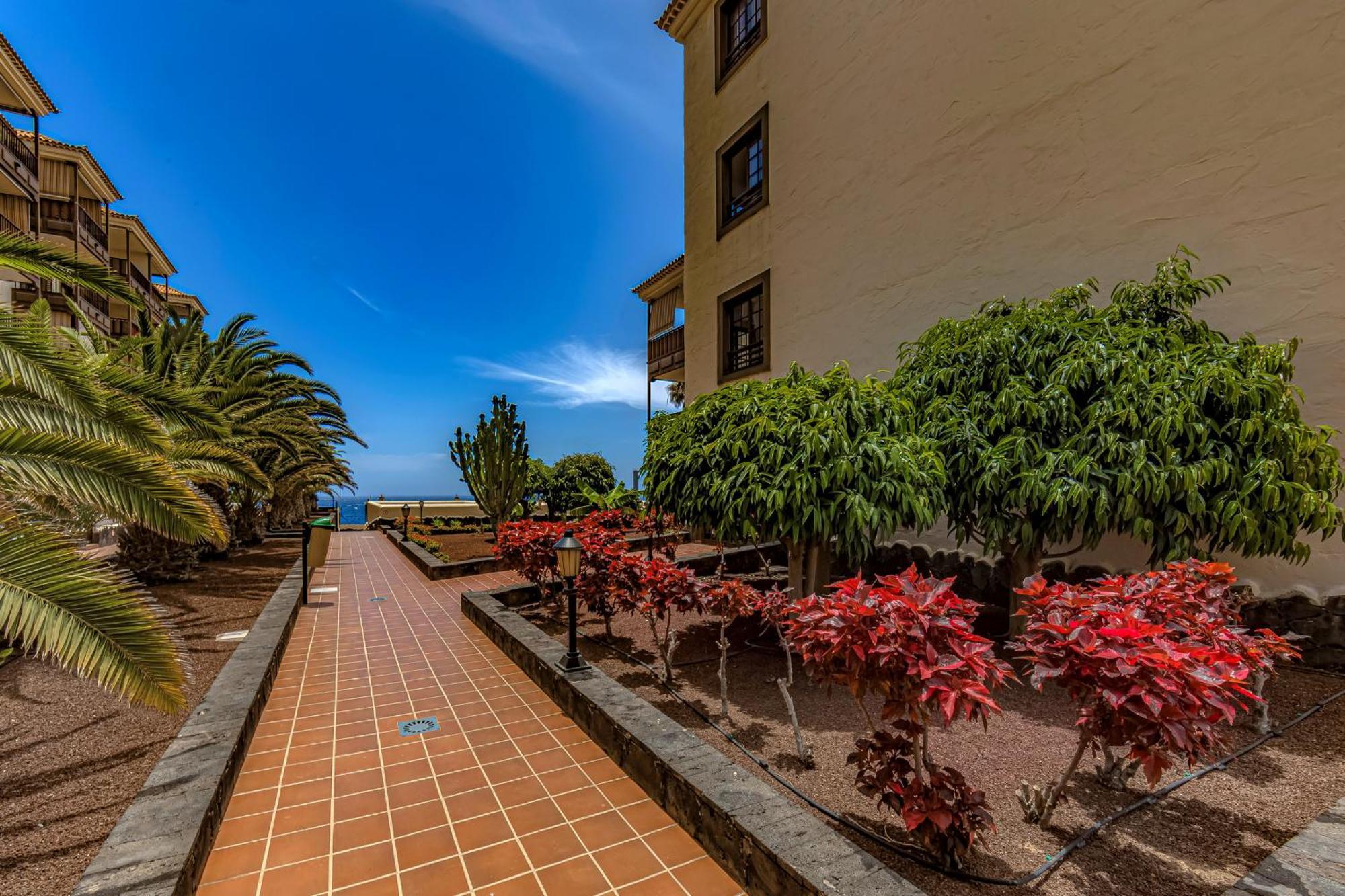 Atlantis 3 One Bedroom, Sea Front, In Complex With Pool Costa Del Silencio Dış mekan fotoğraf